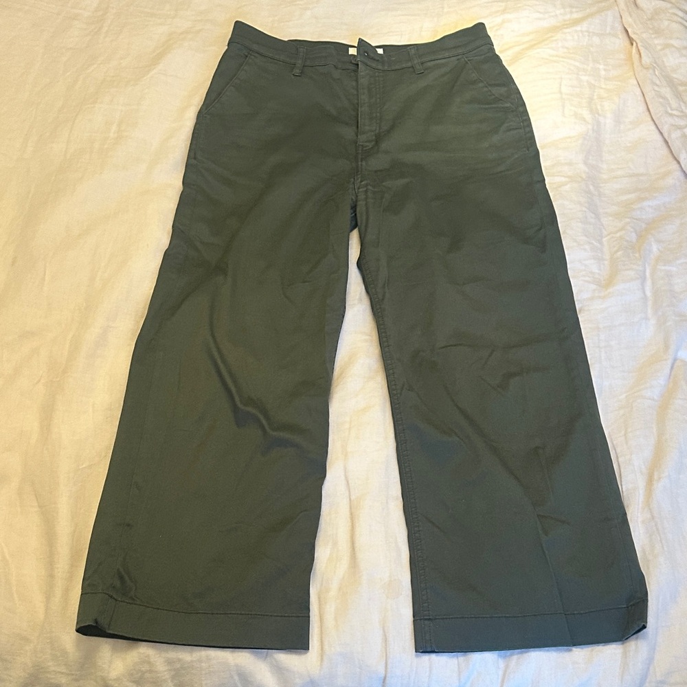 KOTN Olive Chinos, size 8